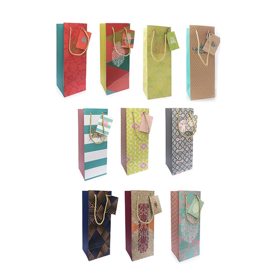 Load image into Gallery viewer, Assorted wine bags with personalised tags. Pack of 20
